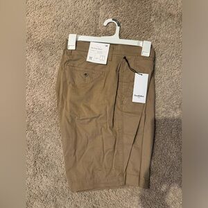 Men's Flat Front Shorts Khaki tan Goodfellow & Co. size 34 NEW